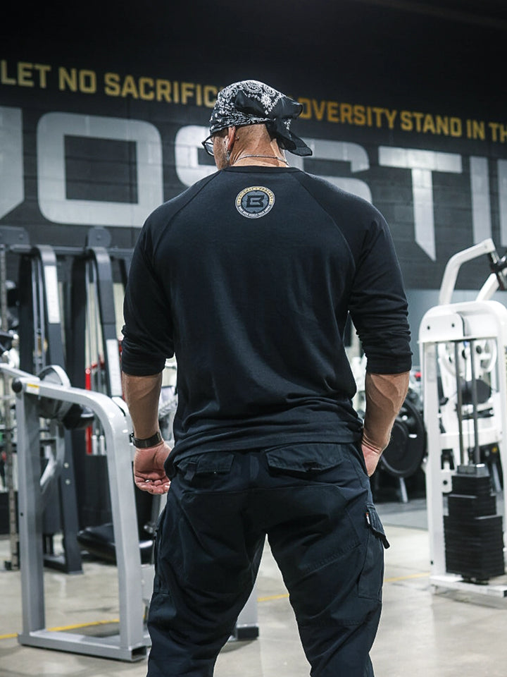 Bro Chat Raglan T-Shirt Model Ben Chow#color_black-black-heather