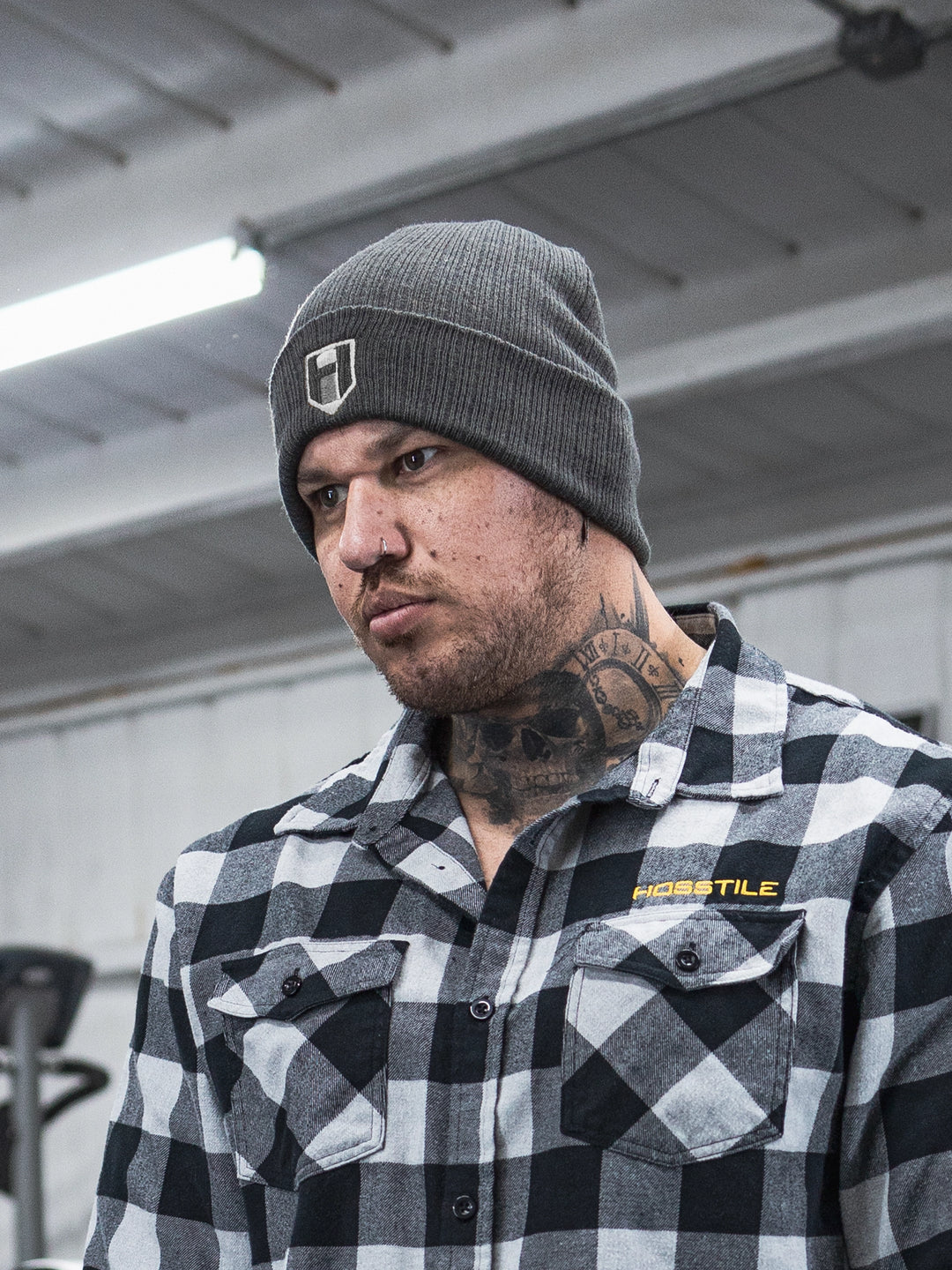 Hosstile Shield Ribbed Beanie Dark Grey Model Bodybuilder Ben Chow#color_dark-grey