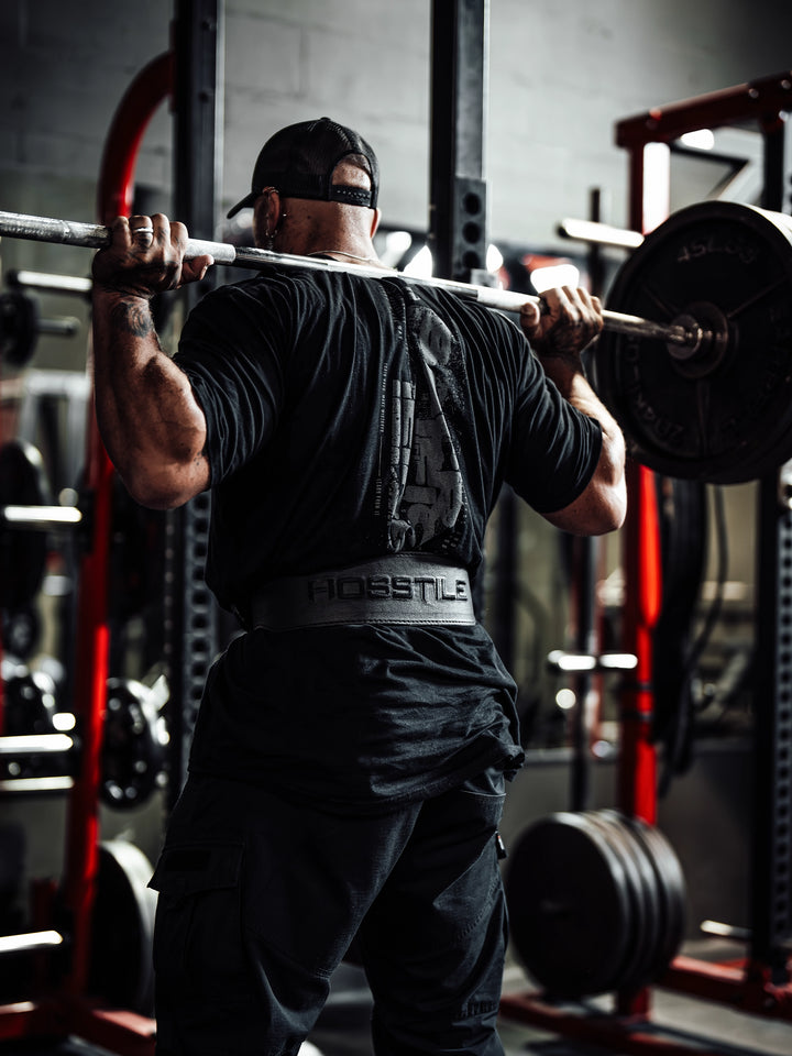 Bodybuilder wearing the Leather Weight Lifting Belt
