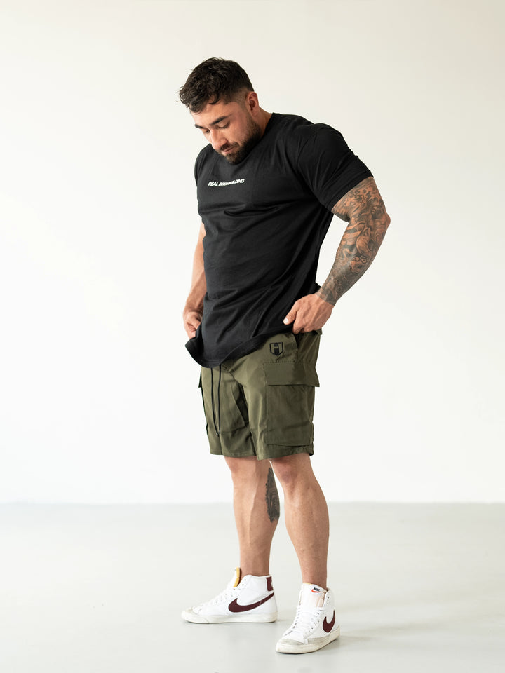 Bodybuilder Wearing Shield Gym Cargo Shorts - Multicolor#color_harvest-multicolor