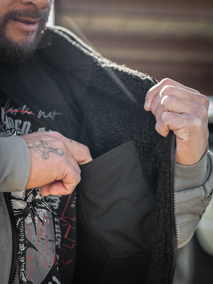 Bodybuilder wearing the Endure 2.0 Sherpa Hoodie#color_grey