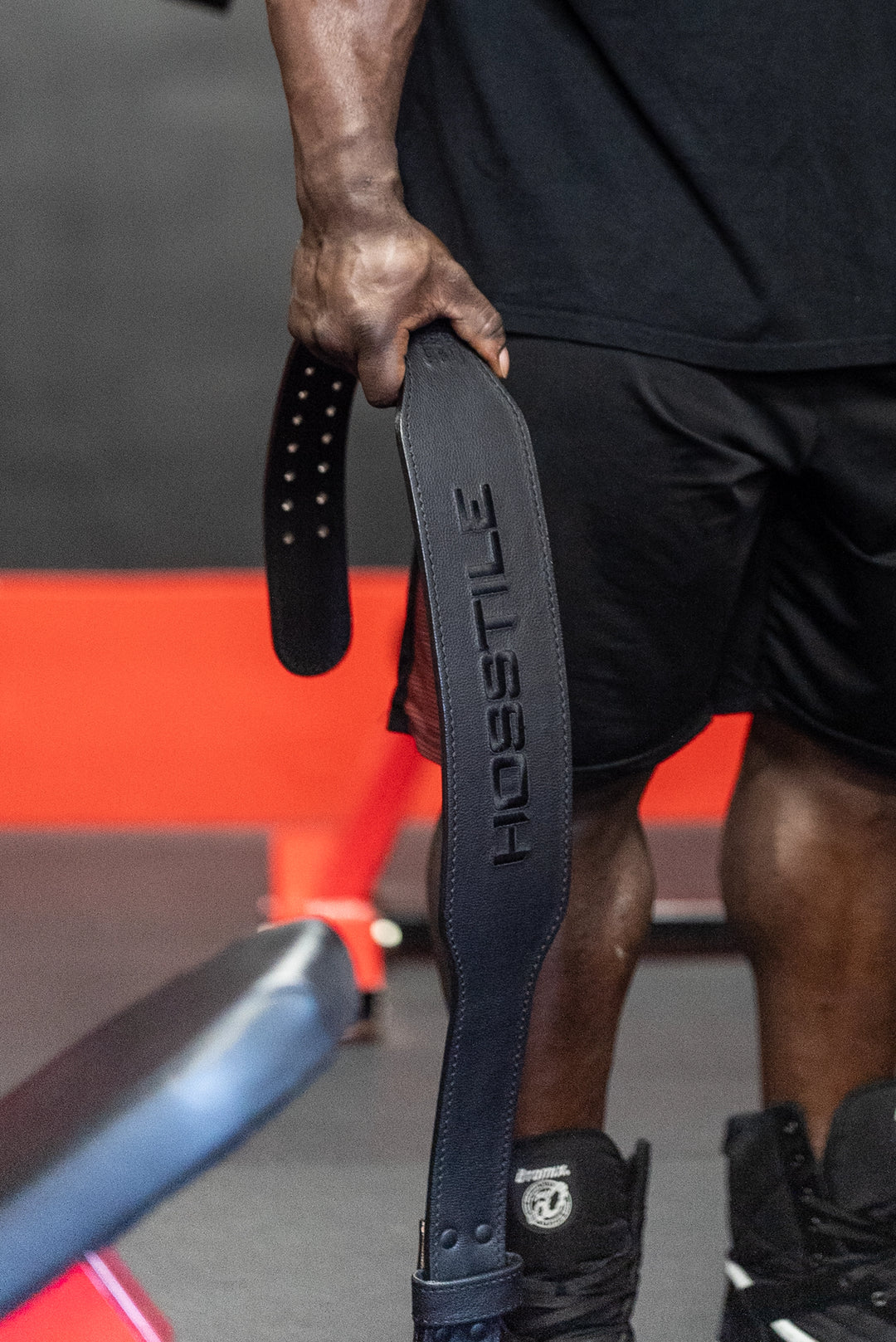 Mr. Olympia Samson Dauda wearing the Leather Weight Lifting Belt for Bodybuilding