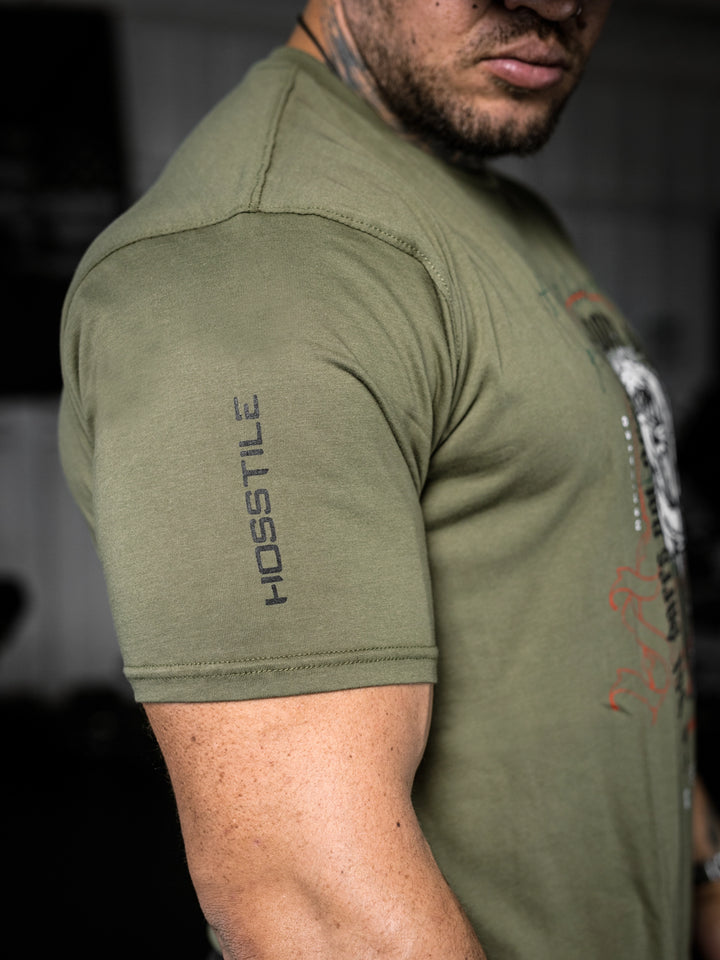 bodybuilder wearing the Rose & Thorn Men's Graphic Gym T-Shirt#color_military-green