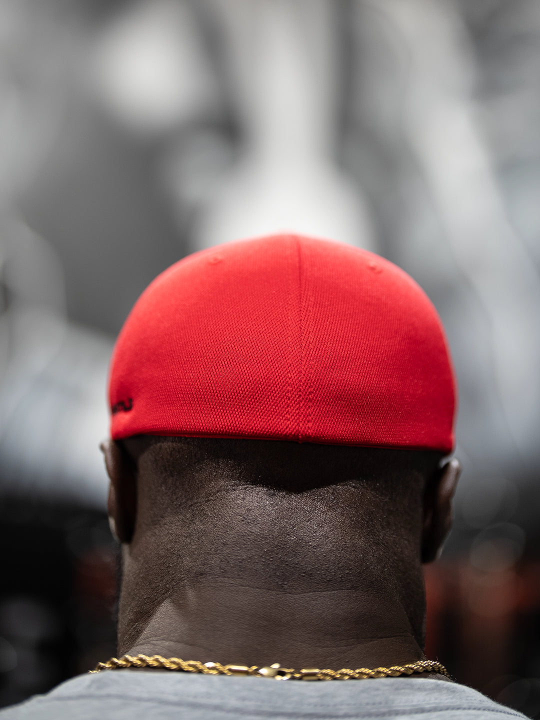 Bodybuilder wearing SD Champion Flexfit hat