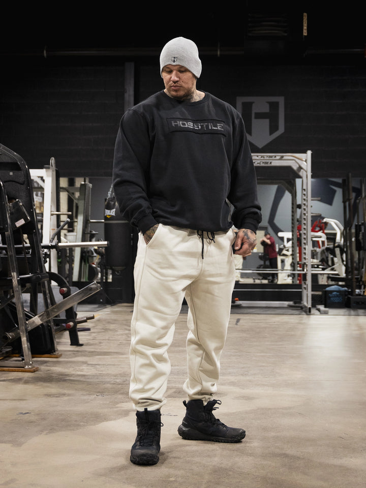 Bodybuilder Ben Chow wearing the Raw Crewneck Sweatshirt#color_black