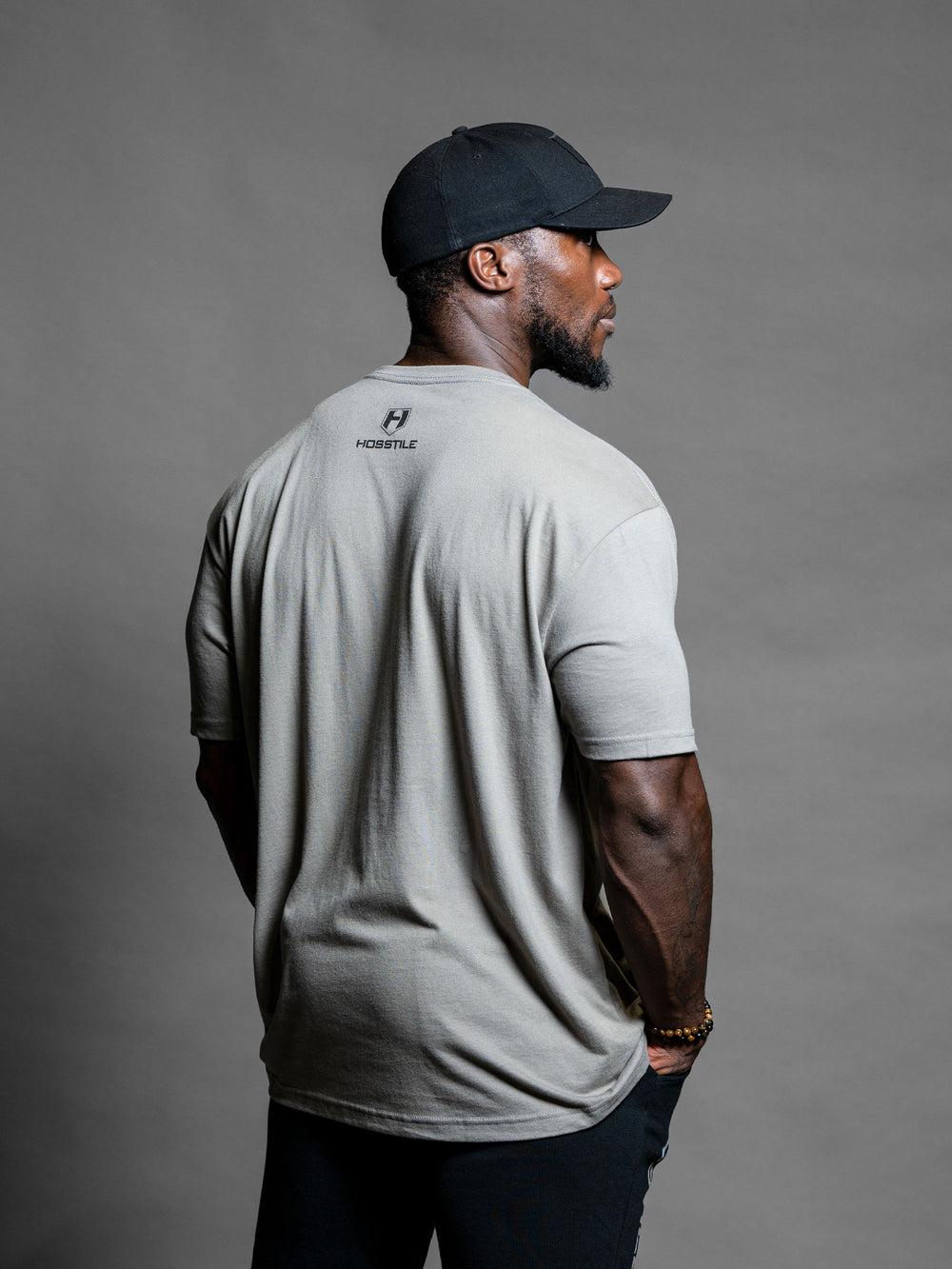 College Workout T-Shirt Warm Grey - Model Bodybuilder Terry Bayley